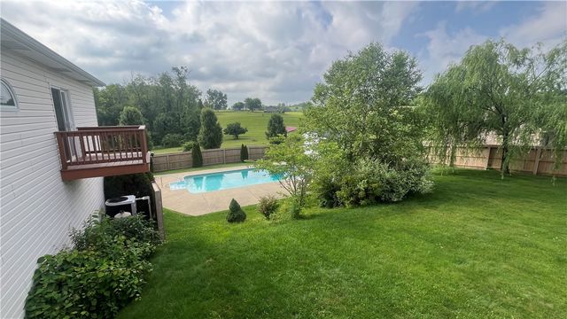 2464 Sunset Ave, North Huntingdon, PA 15642