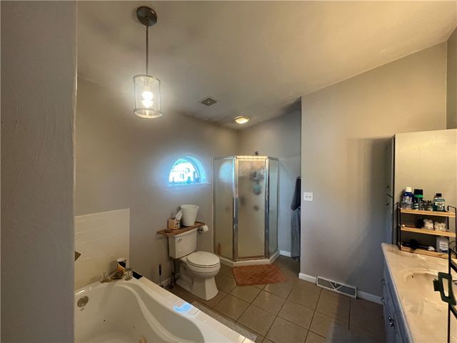 2464 Sunset Ave, North Huntingdon, PA 15642