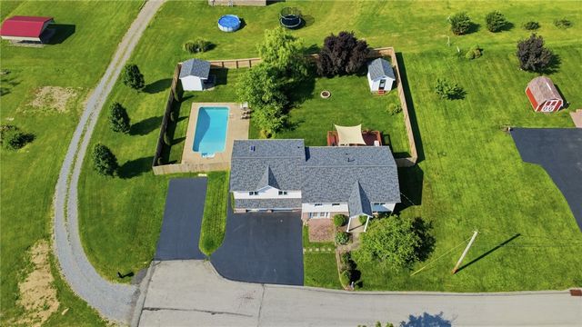 2464 Sunset Ave, North Huntingdon, PA 15642