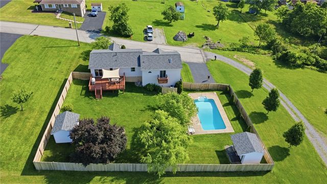 2464 Sunset Ave, North Huntingdon, PA 15642