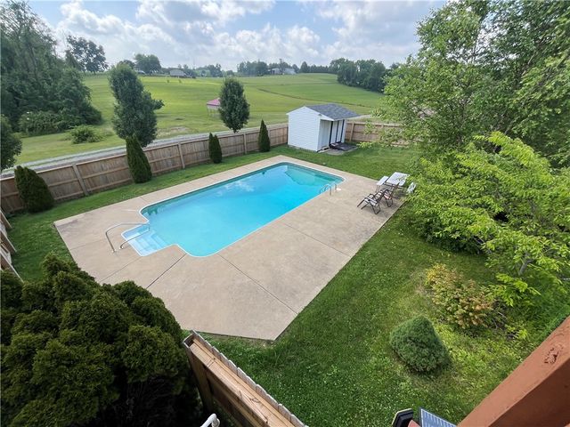 2464 Sunset Ave, North Huntingdon, PA 15642