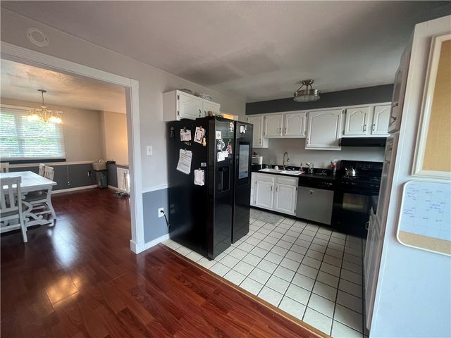2464 Sunset Ave, North Huntingdon, PA 15642
