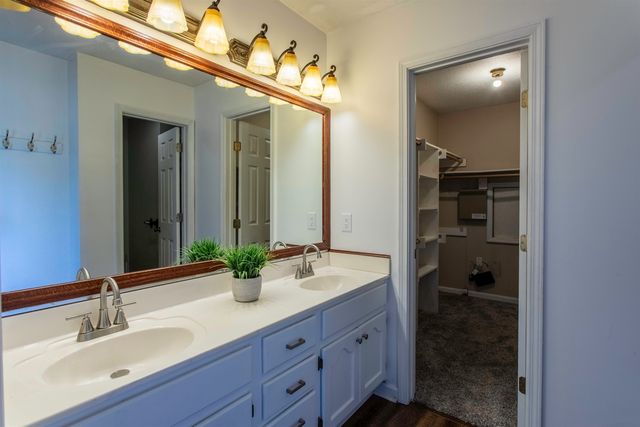 2720 Greensboro Road, Jonesboro, AR 72405
