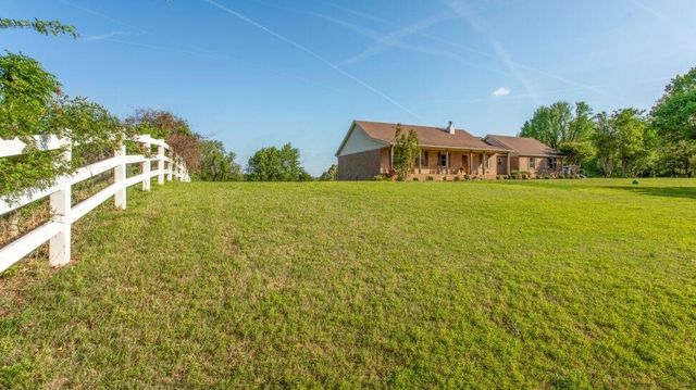 2720 Greensboro Road, Jonesboro, AR 72405