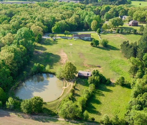 2720 Greensboro Road, Jonesboro, AR 72405