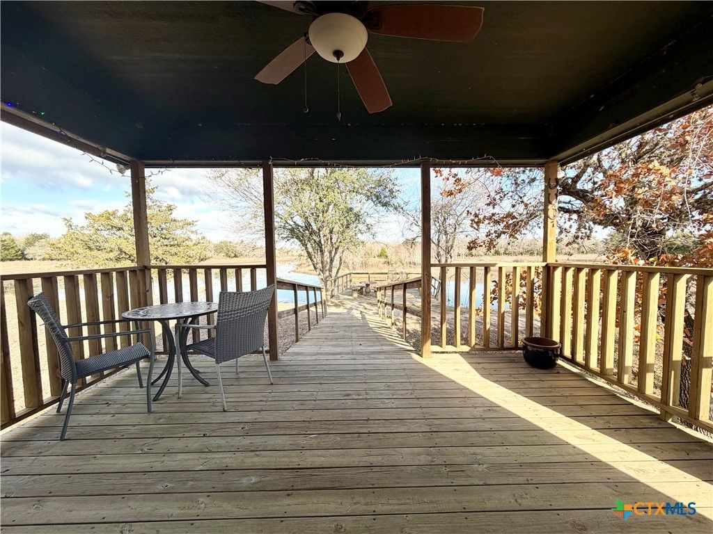 Image 12 of property listing at 15631 Fm 682, Yoakum, TX 77995