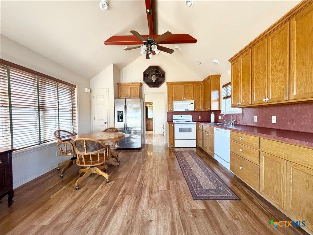 Image 15 of property listing at 15631 Fm 682, Yoakum, TX 77995