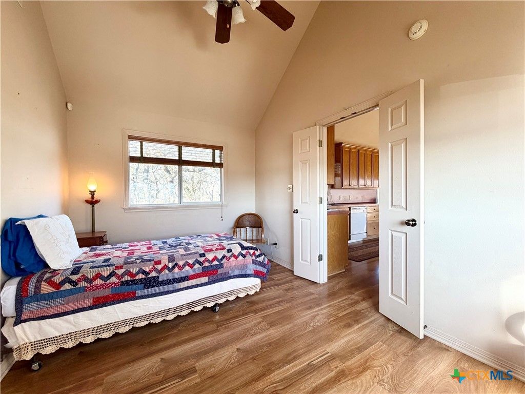 Image 18 of property listing at 15631 Fm 682, Yoakum, TX 77995