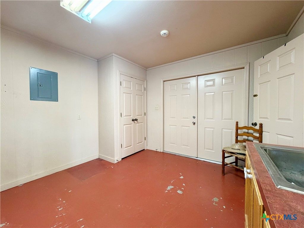 Image 26 of property listing at 15631 Fm 682, Yoakum, TX 77995