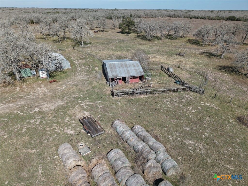 Image 28 of property listing at 15631 Fm 682, Yoakum, TX 77995