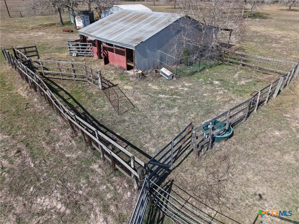 Image 30 of property listing at 15631 Fm 682, Yoakum, TX 77995