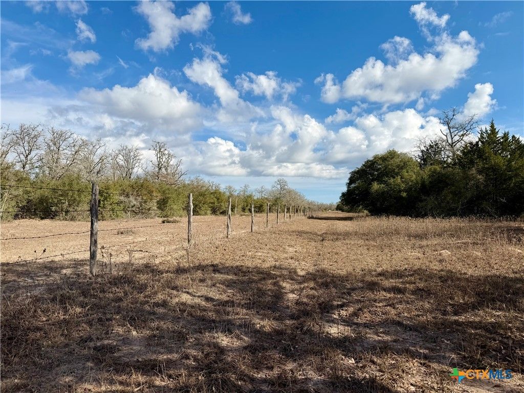 Image 34 of property listing at 15631 Fm 682, Yoakum, TX 77995