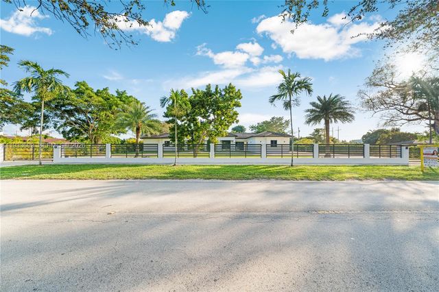 10398 SW 64th Street, Miami, FL 33173
