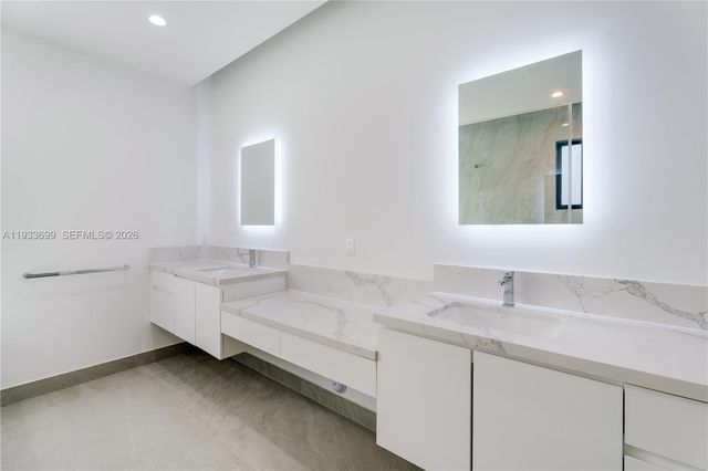 10398 SW 64th Street, Miami, FL 33173