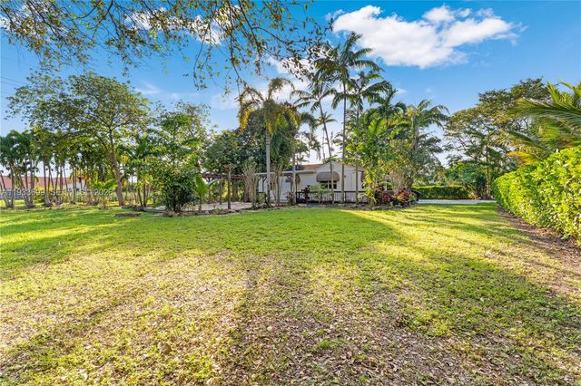 10398 SW 64th Street, Miami, FL 33173