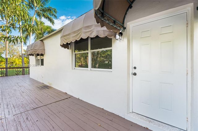 10398 SW 64th Street, Miami, FL 33173
