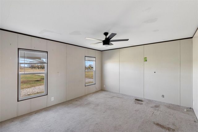 4423 W Bayshore Road, Anahuac, TX 77514