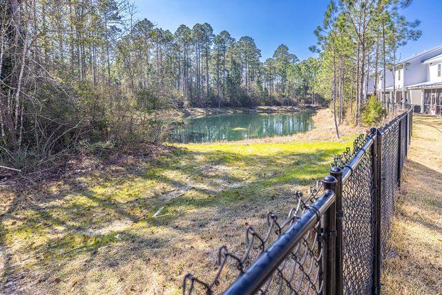 113 Date Palm Lane, Freeport, FL 32439