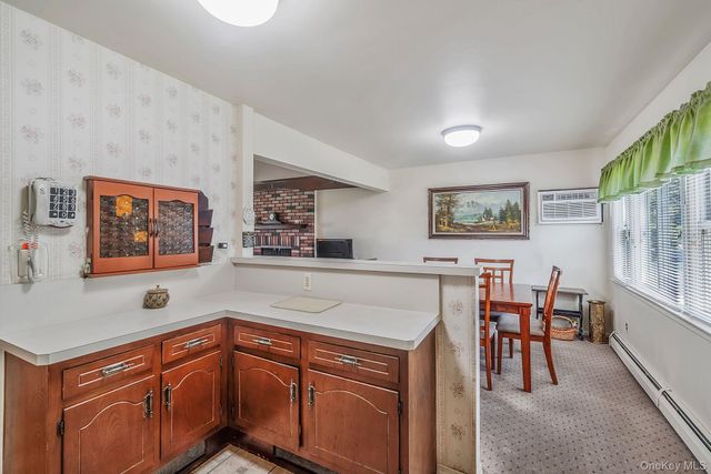 66 Henry Avenue, Babylon, NY 11702