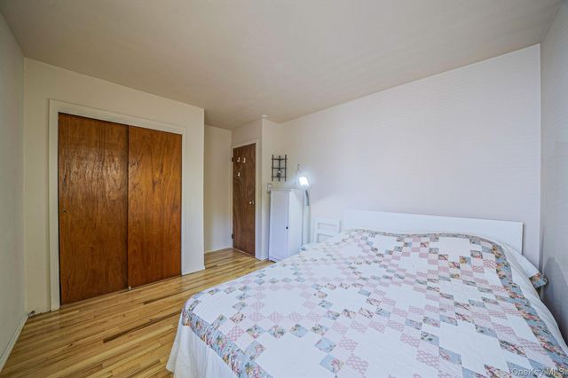66 Henry Avenue, Babylon, NY 11702
