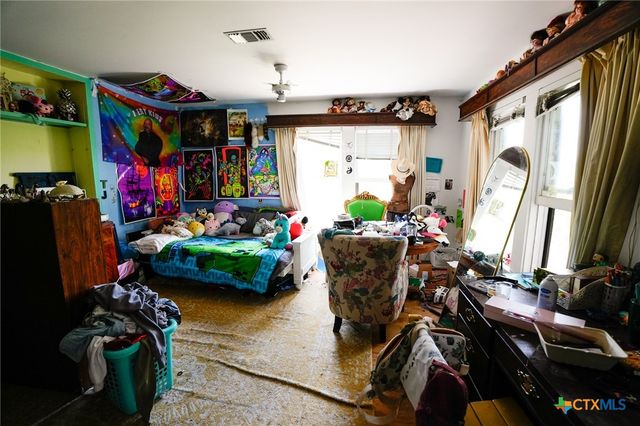 1688 E State Highway 71, La Grange, TX 78945