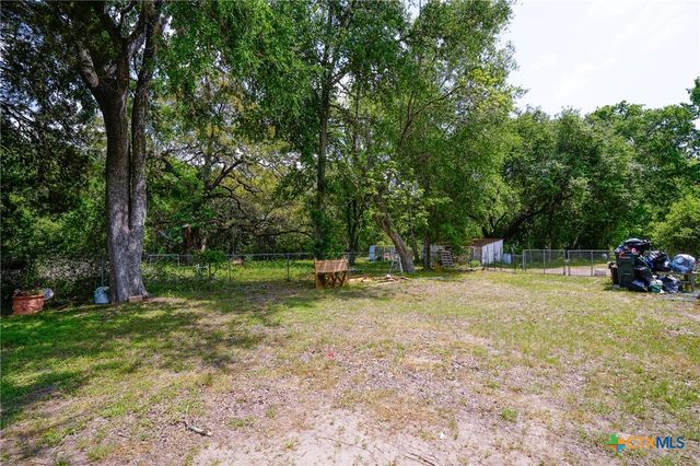 1688 E State Highway 71, La Grange, TX 78945