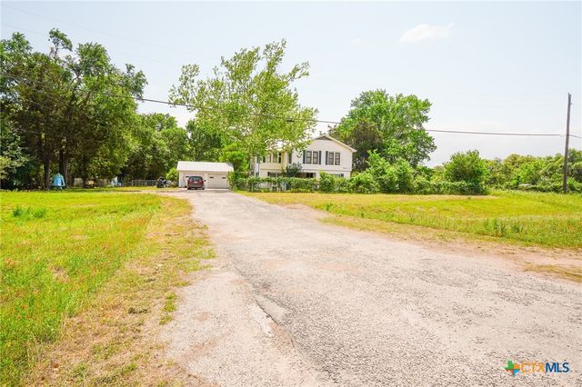 1688 E State Highway 71, La Grange, TX 78945