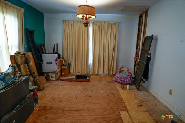 1688 E State Highway 71, La Grange, TX 78945