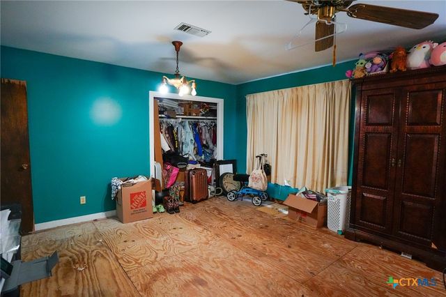 1688 E State Highway 71, La Grange, TX 78945