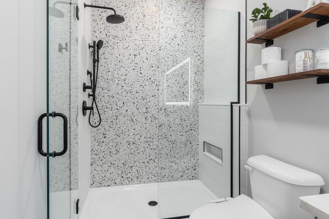 1670 E Broad, 206, Columbus, OH 43203