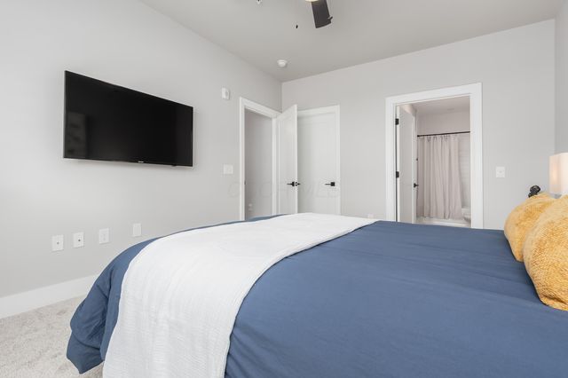 1670 E Broad, 206, Columbus, OH 43203