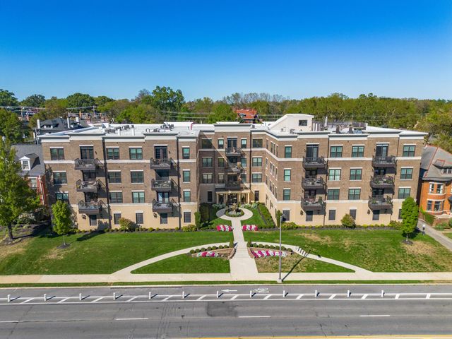 1670 E Broad, 206, Columbus, OH 43203