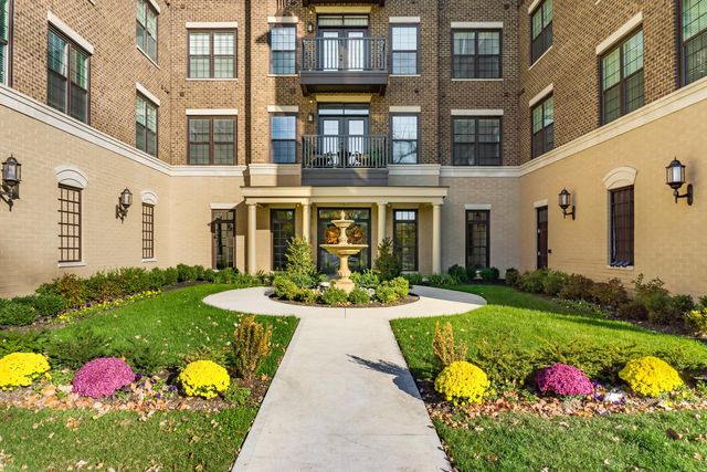 1670 E Broad, 206, Columbus, OH 43203