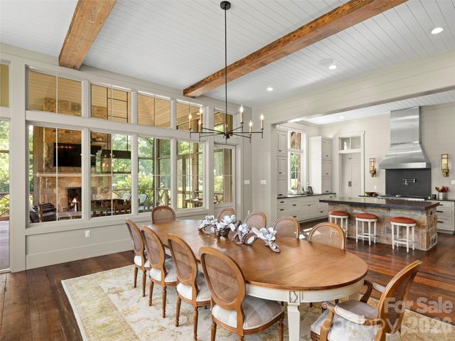 332 Walnut Valley Parkway, Arden, NC 28704