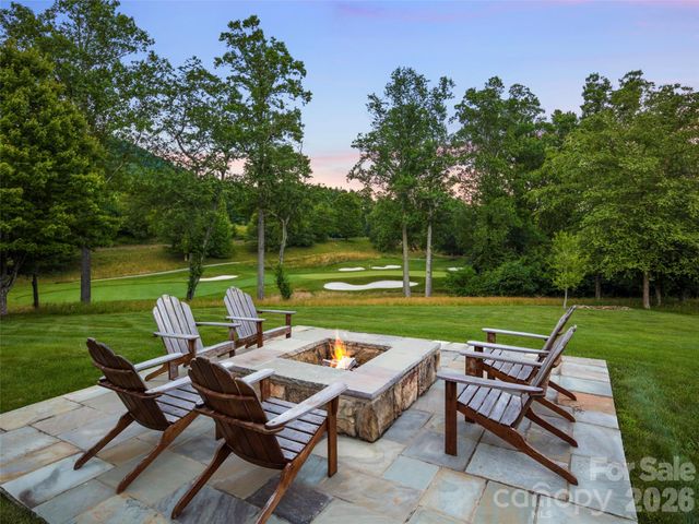 332 Walnut Valley Parkway, Arden, NC 28704