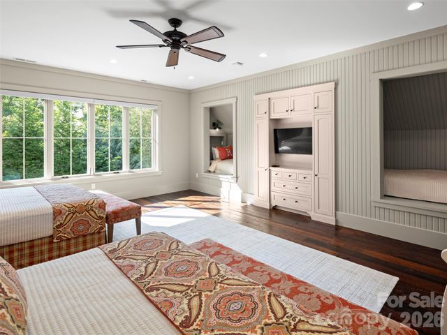 332 Walnut Valley Parkway, Arden, NC 28704