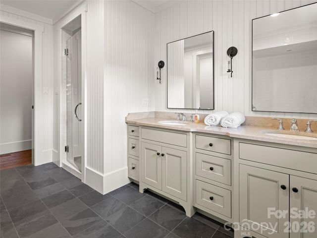 332 Walnut Valley Parkway, Arden, NC 28704