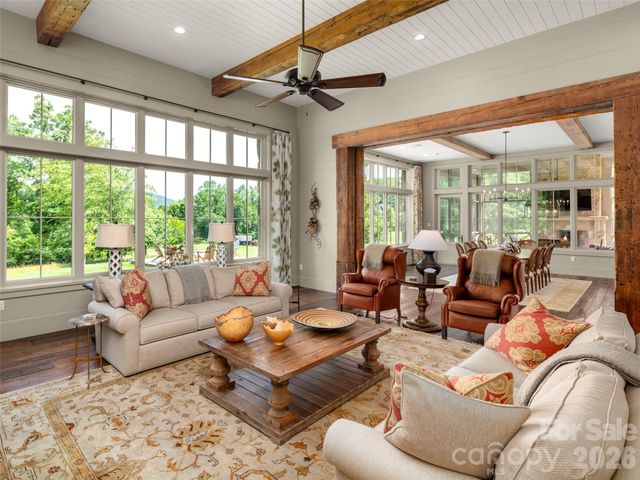 332 Walnut Valley Parkway, Arden, NC 28704
