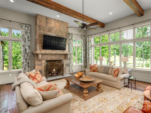 332 Walnut Valley Parkway, Arden, NC 28704