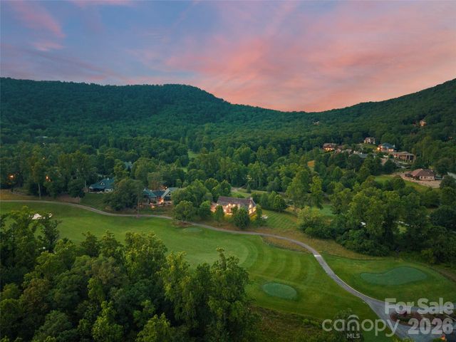 332 Walnut Valley Parkway, Arden, NC 28704
