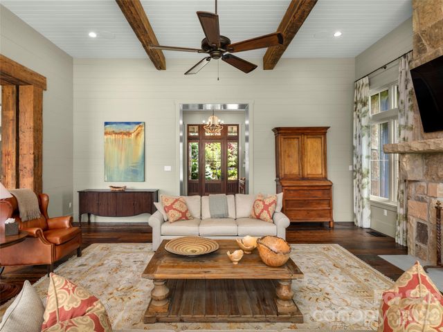 332 Walnut Valley Parkway, Arden, NC 28704