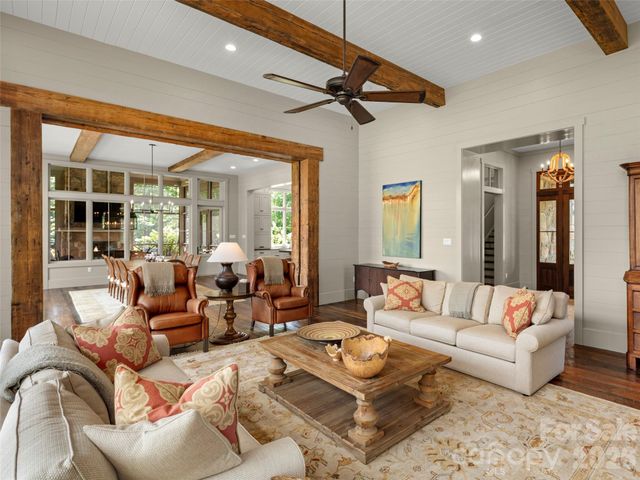 332 Walnut Valley Parkway, Arden, NC 28704