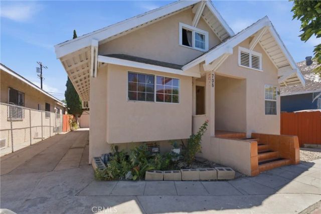 706 W 42nd, Los Angeles, CA 90037