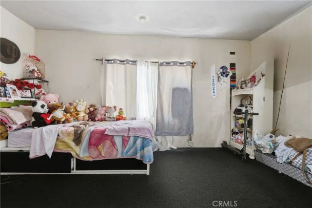 706 W 42nd, Los Angeles, CA 90037