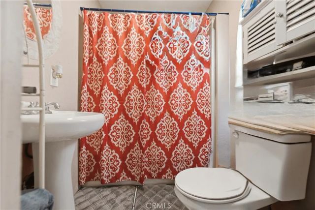 706 W 42nd, Los Angeles, CA 90037