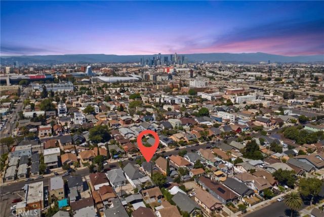 706 W 42nd, Los Angeles, CA 90037