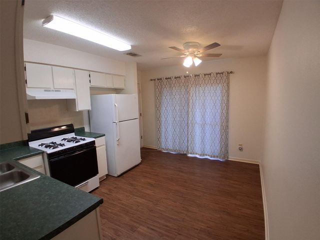 6807 Colony Loop DR, Austin, TX 78724