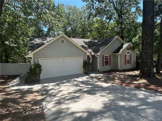 107 Jefferson Drive, Raeford, NC 28376