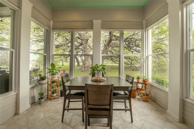 2007 Fm 2434, Weimar, TX 78962