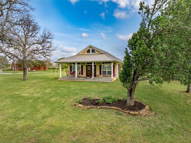 2007 Fm 2434, Weimar, TX 78962